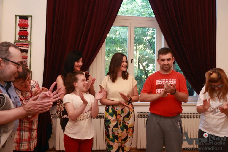 Otvorena izložba „Mi smo ta nit“ korisnika „Naše kuće“