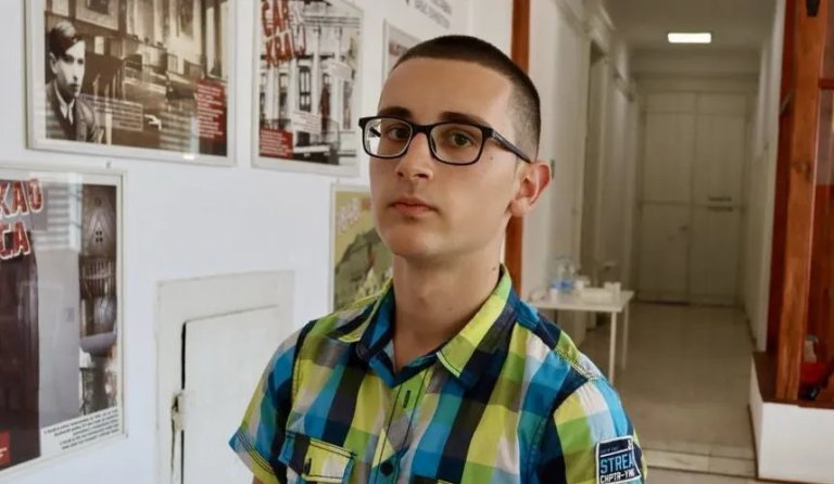 Gimnazijalac Bogdan Zavišin predstavio svoj naučno-istraživački rad o Pavlu Kenđelcu