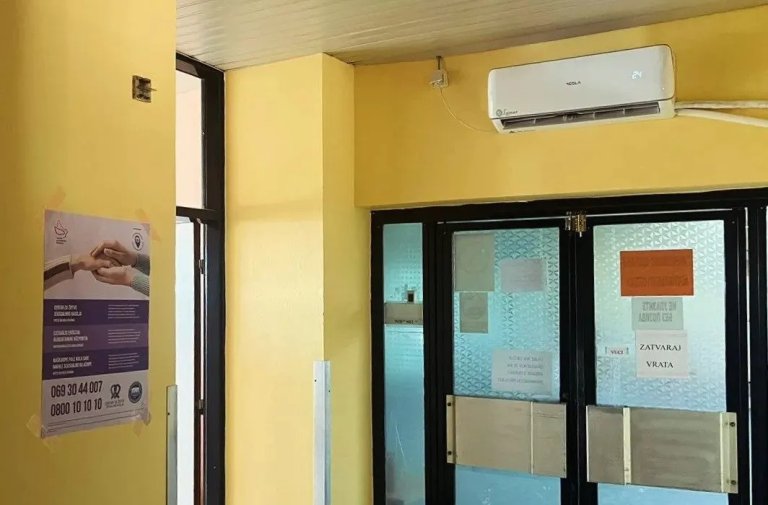 Centar za podršku ženama donirao Porođajnom odeljenju tri klima uređaja