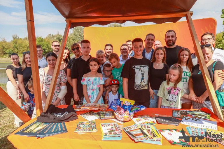 Predstavnici lokalne samouprave na manifestaciji „Dani porodice“ u Perlezu