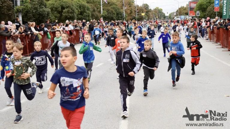 Kikinđani trčali za srećnije detinjstvo: Prodato više od 4 hiljade startnih brojeva