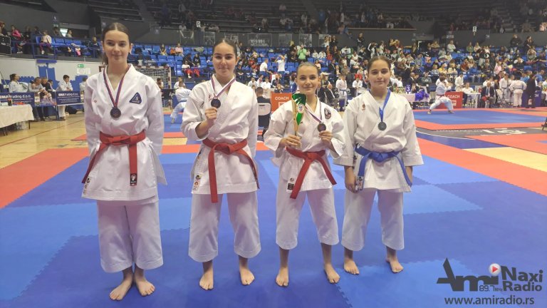 Karatisti „Feniksa“ osvojili četiri medalje na takmičenju „Trofej Beograda“