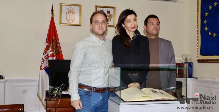 Istorijski arhiv uručio Gradskoj kući kopiju Povelje Velikokikindskog distrikta