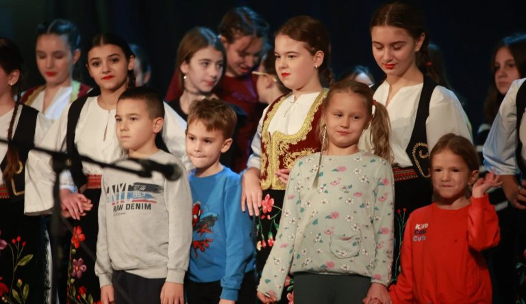Humanitarni koncert u Nakovu za oslikavanje ikonostasa crkve