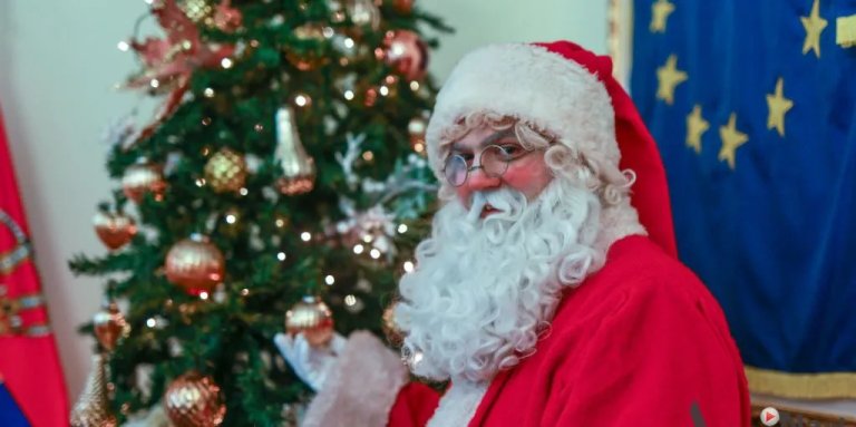 Kikindski mališani dočekali dečju Novu godinu