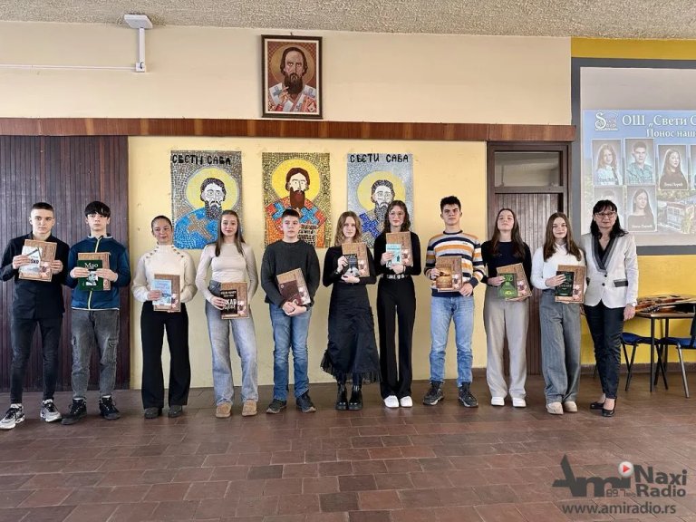 Svečano obeležen Dan OŠ „Sveti Sava“: Najboljim učenicima uručene plakete