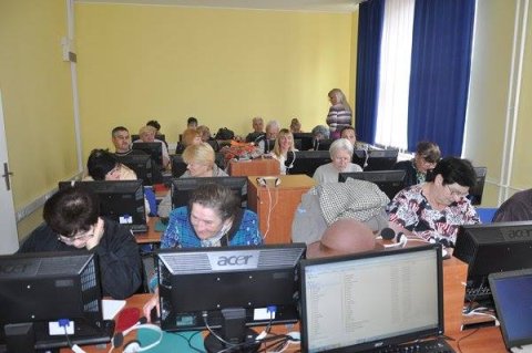 NIKAD NIJE KASNO ZA UČENJE - OBUKA ZA PENZIONERE !!!