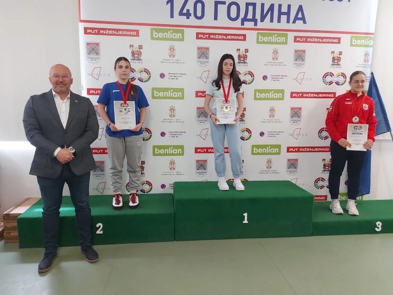 Ema i Vanja doneli medalje, strelci Kikinde idu u finale