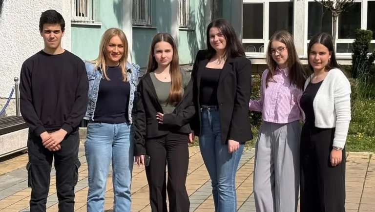 Polaznici RCT „Dušan Vasiljev“ briljirali na Republičkoj smotri istraživačkih radova