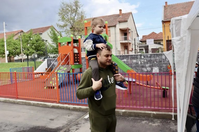 Projekcija filma za decu „Dogmen“ u petak u Kiki ritejl parku