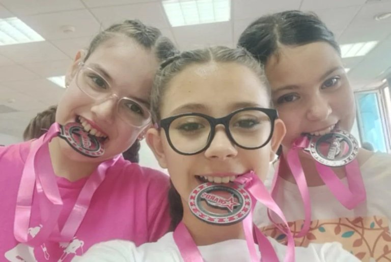 Plesačice Udruženja „Dance N soul“ sjajne u Vršcu i ekipno i pojedinačno