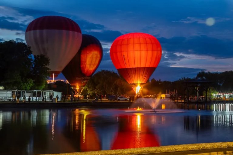 Počeo Festival toplovazdušnih balona na Starom jezeru