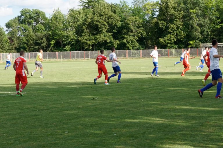 Fudbal: „Kikindi 1909“ pripao lokani derbi u Nakovu
