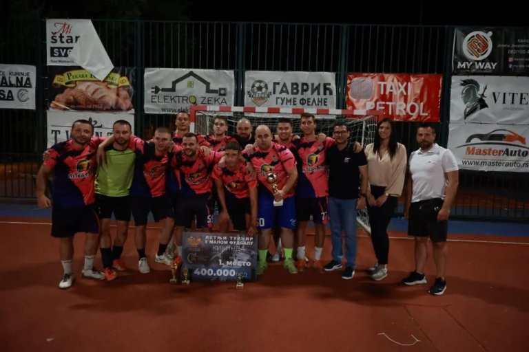 Ekipa iz Bečeja pobednik Noćnog letnjeg turnira u malom fudbalu