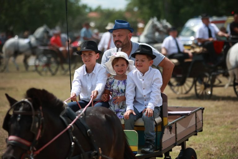 Fijakerijada u Bašaidu okupila pedesetak učesnika