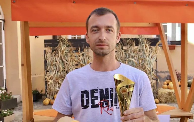 Radovan Zakić ponovo uzgajio najslađu bundevu „tamburicu“