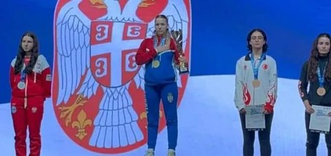 Maša, svetska a naša: Vereš Matijević evropska šampionka u kik-boksu