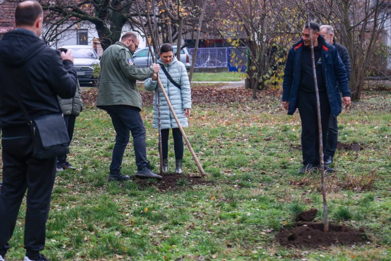 Akcija „Posadi stablo u svom komšiluku“