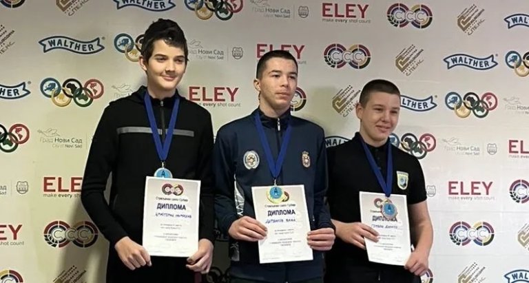 Streljaštvo: Vanja i Aleksandar Derbakov osvojili tri medalje u Novom Sadu