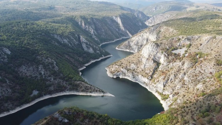 Uvac – carstvo meandara i tišine prirode