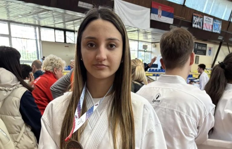 Karate: Nina Stojnić osvojila bronzu na Školskom prvenstvu Srbije