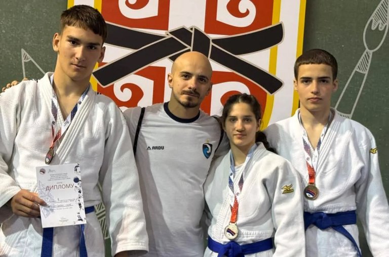 Kikindski džudisti osvojili tri medalje na Školskom prvenstvu Srbije