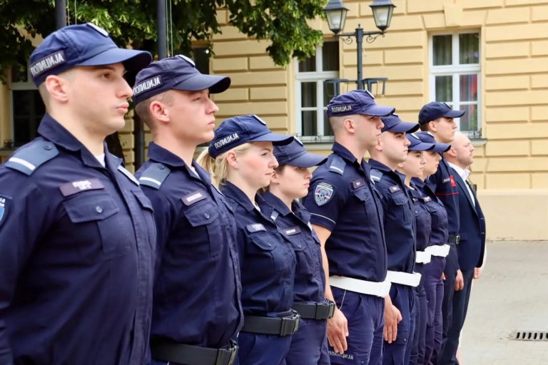 Obeležen Dan MUP-a: Zakletvu položilo 11 policijskih službenika