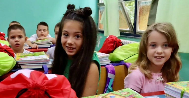 Počela školska godina: U klupama na teritoriji grada 435 prvaka