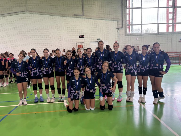Uspeh odbojkašica OK ,,Ki 0230” na turnirima u Rumuniji