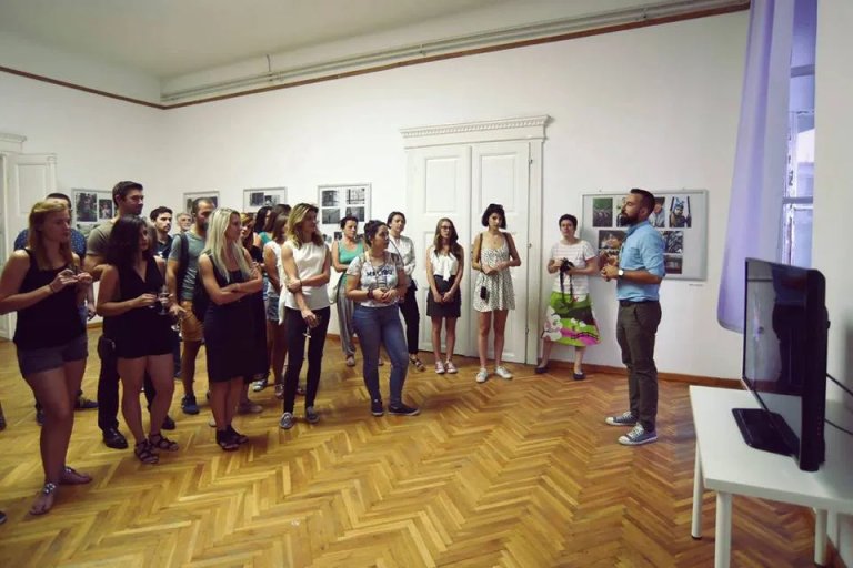 Otvaranje izložbe foto kampa „Through the Lens“ sutra u Muzeju