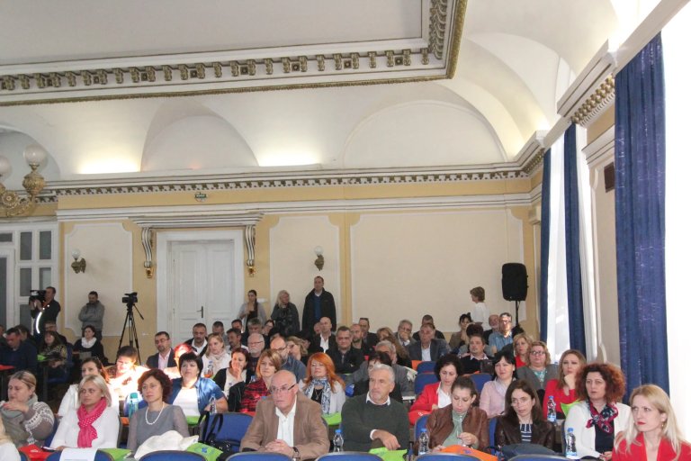 Stručni skup direktora osnovnih i srednjih škola Srbije održan u Kikindi