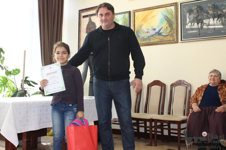 Nagrađeni najbolji učesnici likovnog konkursa Gerontološkog centra