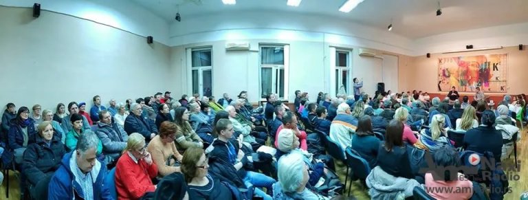 Humanitarac Arno Gujon predstavio Kikinđanima svoju knjigu o Srbiji