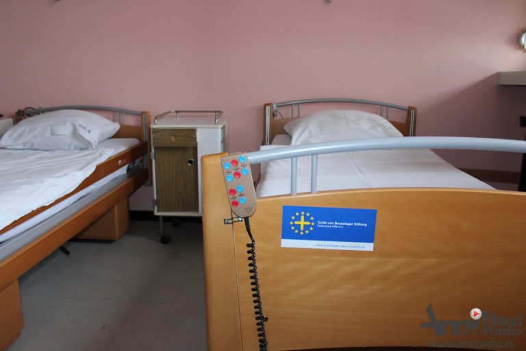 UG „Elizabet Fesl de Alemani“ doniralo Bolnici nameštaj i pomagala