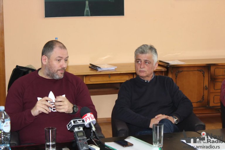 Narodno pozorište Kikinda priprema „Sumnjivo lice“