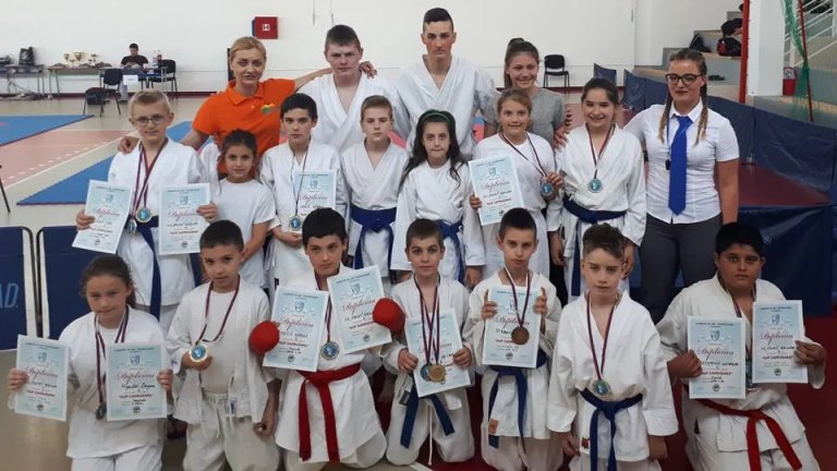 Karate: KK ,,Feniks" osvojio treće mesto na ,,Kupu Zadrugara"