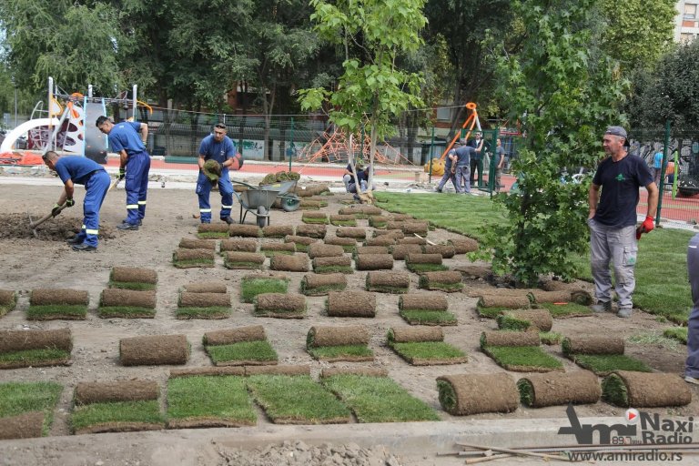 Ozelenjavanje novog igrališta u centru grada