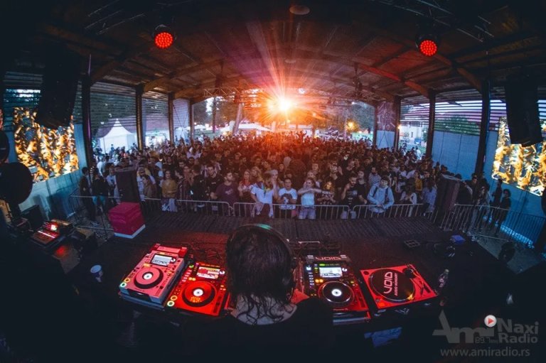 Ami Naxi radio vas vodi u Temišvar na „Revolution festival“
