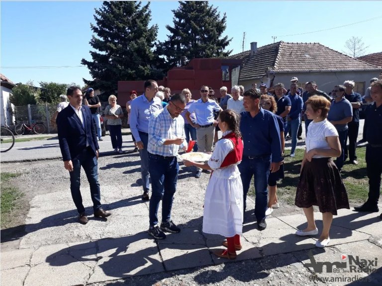 Ministar poljoprivrede u poseti kikindskim selima: Država rešava situaciju tržišta tovnog govedarstva