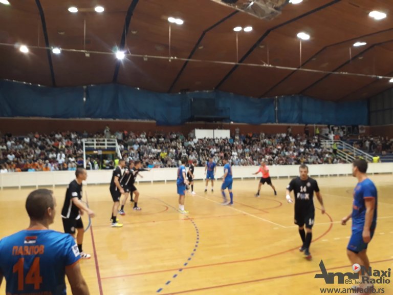 Rukometni spektakl u „Jezeru“: Pobeđen beogradski „Partizan“