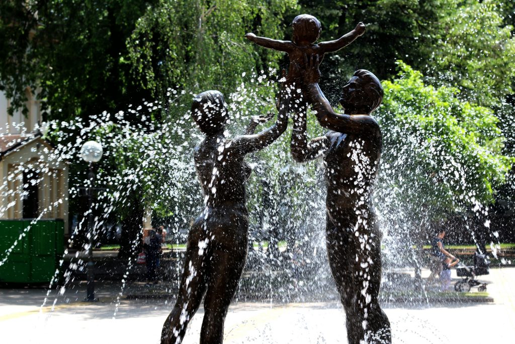 Sutra počinje proleće, dan duži od noći