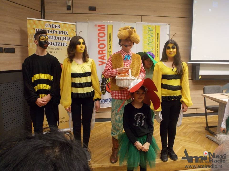 Jovini mladi pčelari učestvovali na Sajmu pčelara Vojvodine