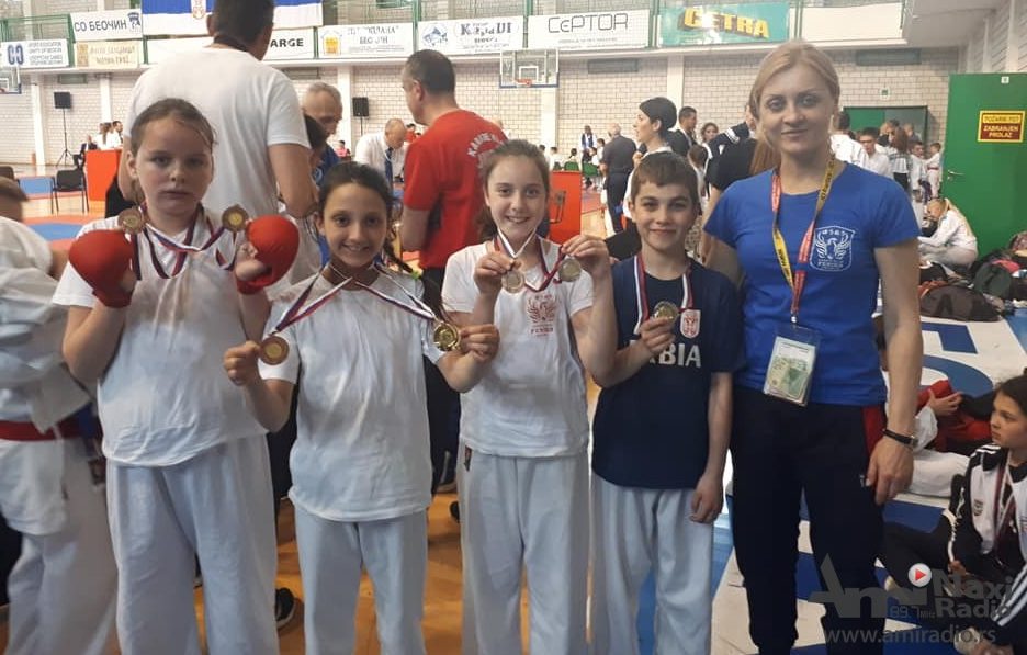Karate: Pet medalja za kikindski „Feniks“ na turniru u Beočinu