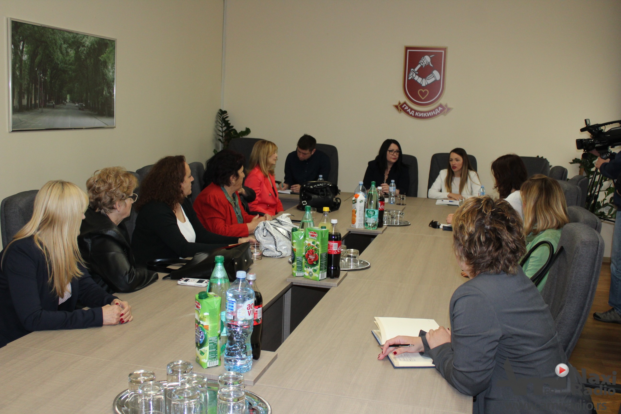 Održan sastanak Ženske parlamentarne mreže APV sa kikindskim odbornicama