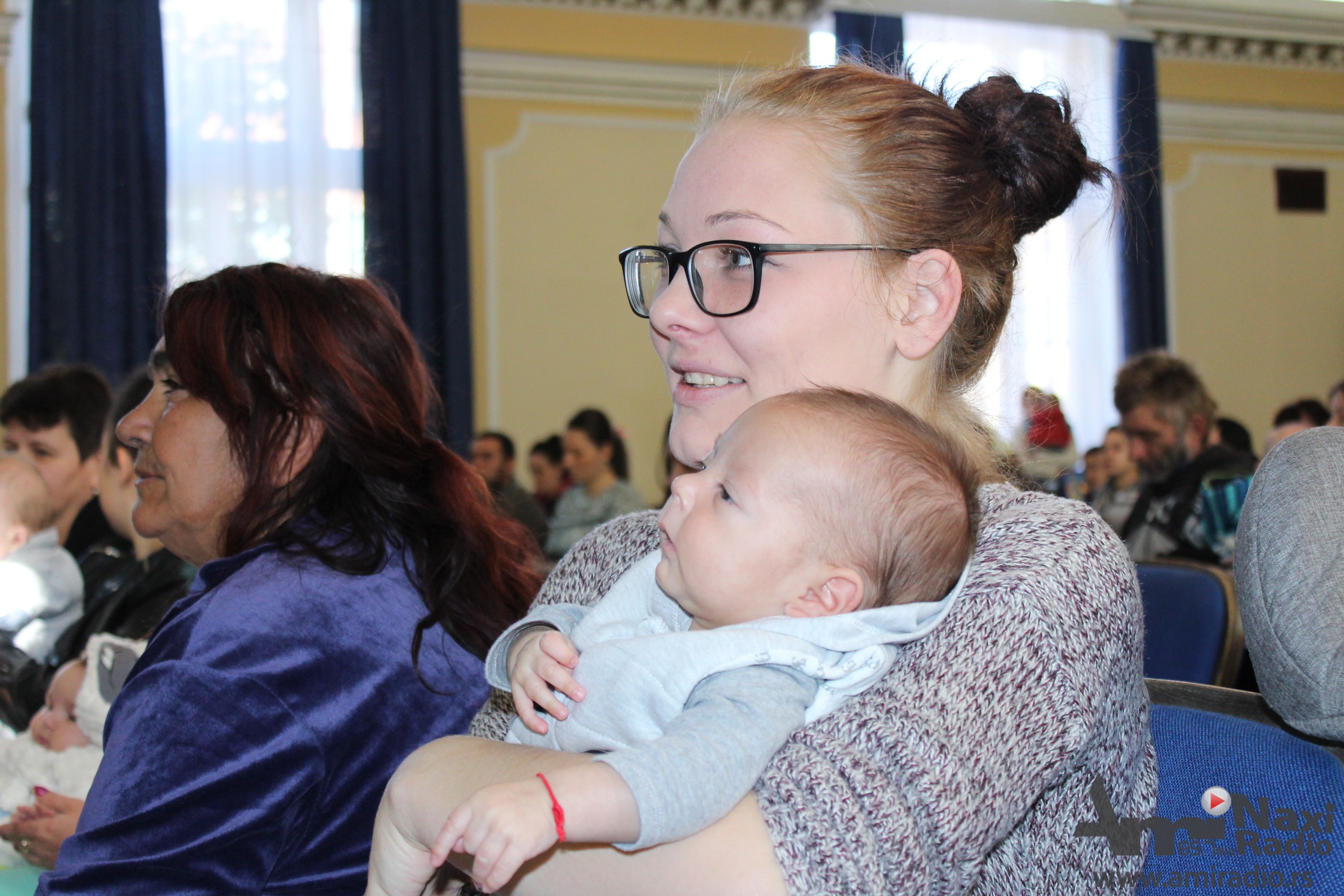 „Bebi klub“ obradovao roditelje dece rođene u junu, julu i avgustu