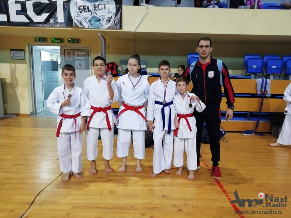 Sedam medalja za karatiste „Feniksa“ na Kupu Srbije u Smederevu