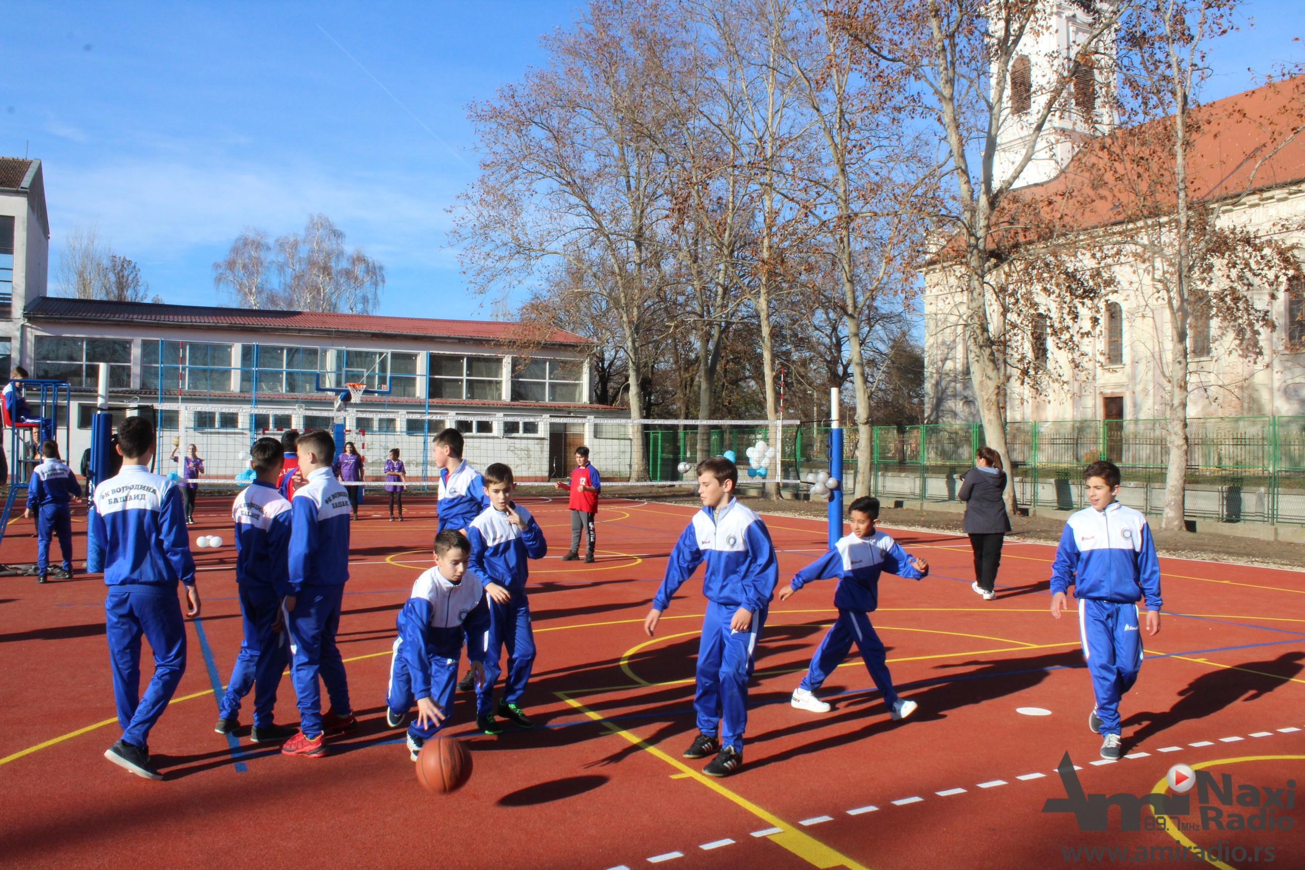 Bašaidska OŠ „Prvi oktobar“ dobila novi sportski teren