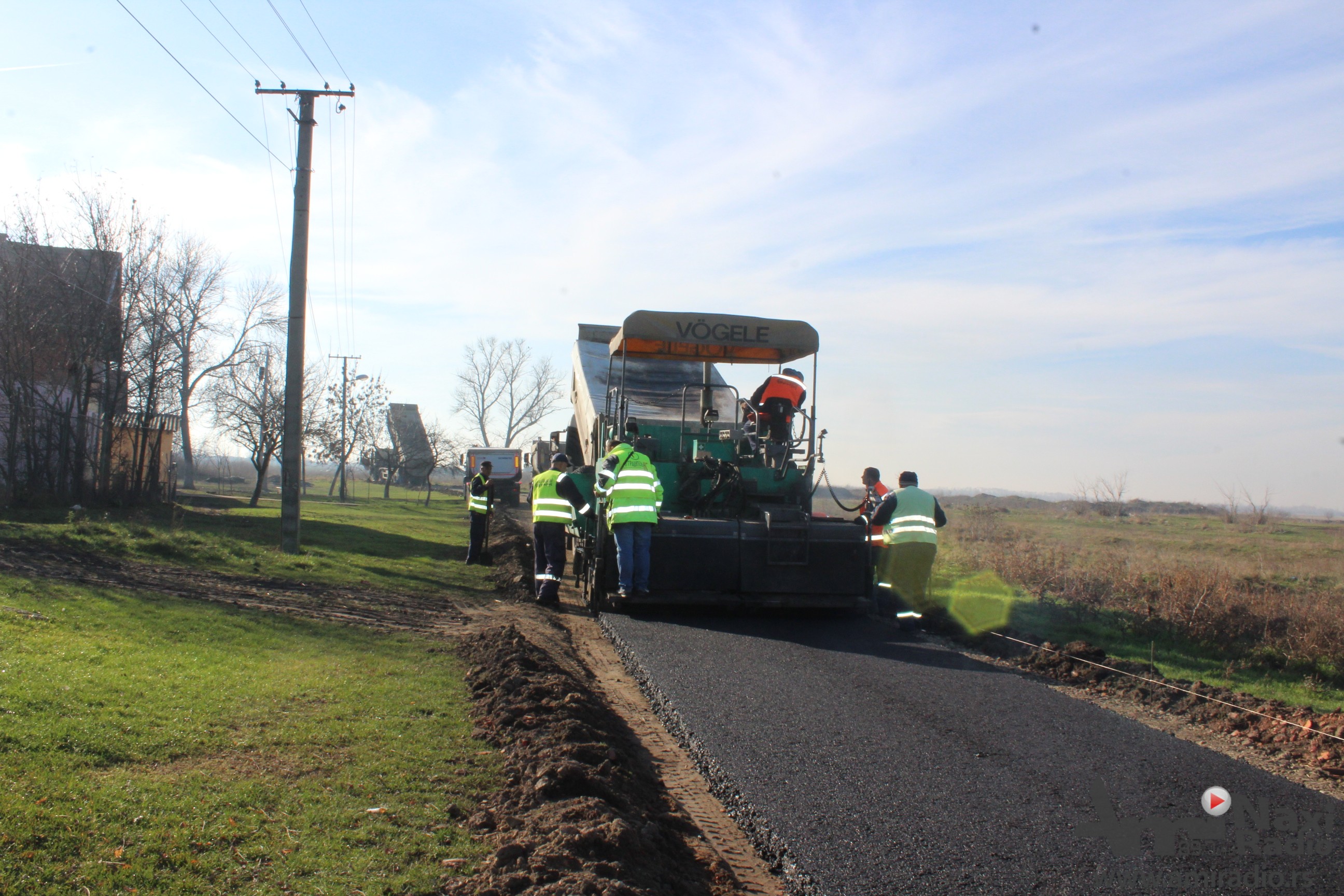 Asfaltiranje ulica u Iđošu i Mokrinu