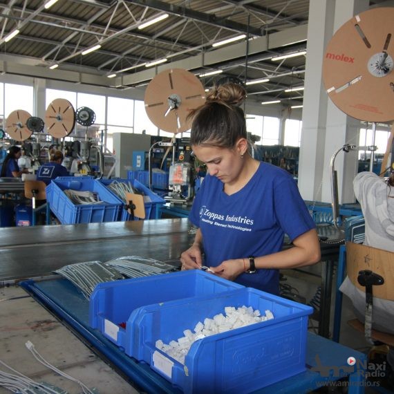 Obeveštenje za privrednike: Obavezno slanje spiskova onih koji rade u vreme zabrane kretanja