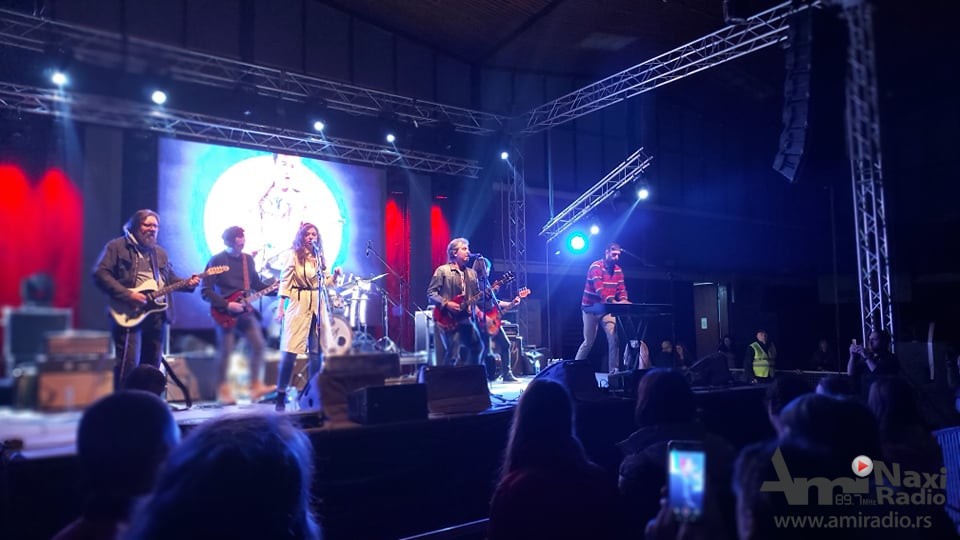 Kiki Lesendrić i “Piloti“ ženama s ljubavlju